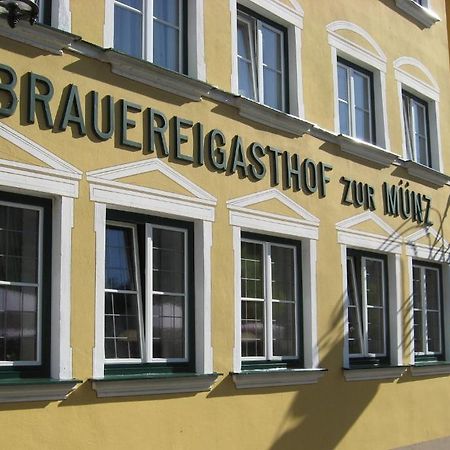 Brauereigasthof Zur Muenz Seit 1586 Guenzburg Exterior photo